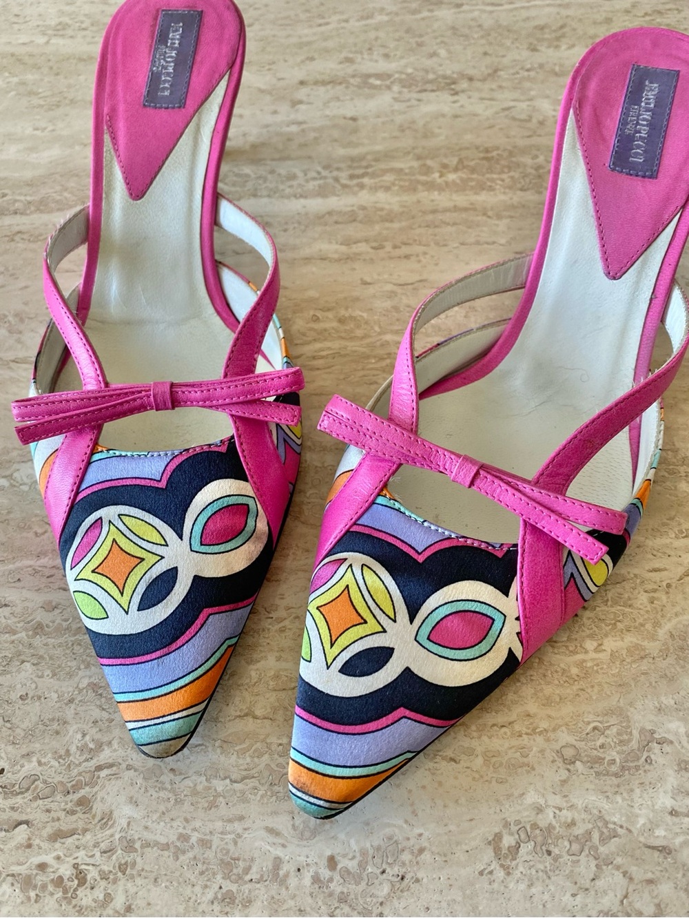Vintage Emilio Pucci Abstract Print Bow Mule Heels - Picture 5 of 11